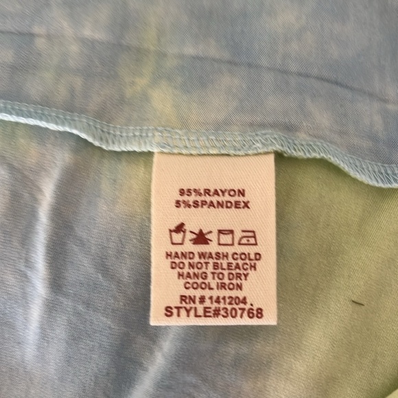 Hem & Thread Women’s Green And Blue Tie Dye T-Shirt Dress Size Medium NWT - Picture 10 of 10